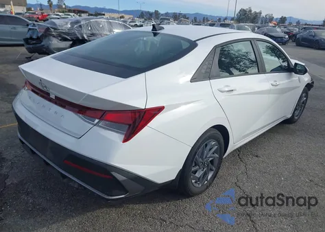 2024 Hyundai Elantra Sel из США, поврежденный, VIN KMHLM4DG6RU750858